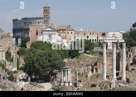 Géographie / voyage, Italie, Rome, Forum Romain, Colisée,-Additional-Rights Clearance-Info-Not-Available Banque D'Images