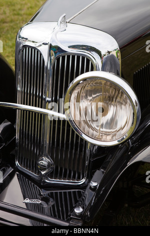 Circuler en face de vieux classique peint noir britanniques ont fait 1931 SS1 coupé voiture jaguar Banque D'Images