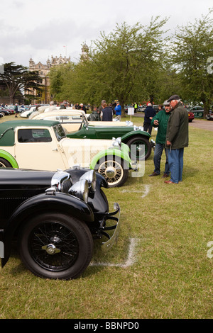 Les amateurs de Jaguar automobile Rallye 25e anniversaire Club Thoresby Hall Park Alpes véhicules avaler SS Banque D'Images