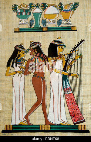 De nouvelles peintures égyptiennes du temps des pharaons sur papier papyrus Egypte Le Caire Banque D'Images