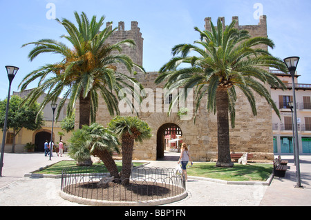 Porte de la ville médiévale, Vieille Ville, Alcudia, Mallorca Alcudia, municipalité, Îles Baléares, Espagne Banque D'Images