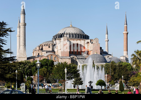 Sainte Sophie, Aya Sofya, la Place Sultanahmet, Istanbul, Turquie Banque D'Images