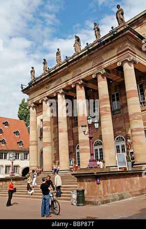 Opéra NATIONAL DU RHIN ET LE CAFE DE L'OPERA, STRASBOURG, BAS RHIN (67), Alsace, France, Europe Banque D'Images