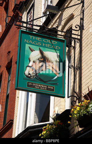 L'ancien Nags Head Pub sign Banque D'Images