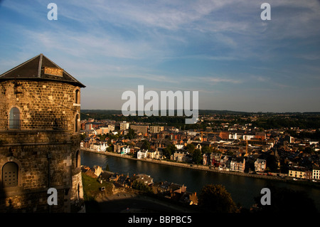 Vue depuis la Citadelle de Namur sur la Meuse Wallonie Belgique Banque D'Images