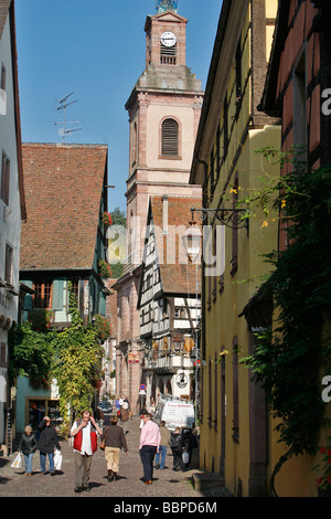 RUE DES TROIS EGLISES, Riquewihr, HAUT-RHIN (68), Alsace, France Banque D'Images