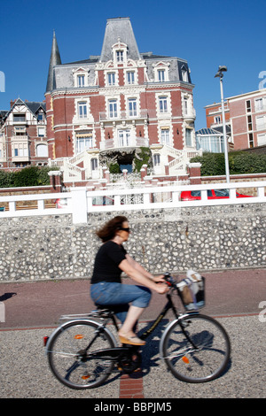 La VILLA, SUR LA PROMENADE MARITIME CHEMETOFF, LE HAVRE, Seine-maritime (76), NORMANDIE, France Banque D'Images