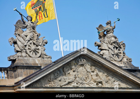 Façade DU MUSÉE DE L'HISTOIRE ALLEMANDE, Deutsches Historisches Museum, Zeughaus, BERLIN, ALLEMAGNE Banque D'Images