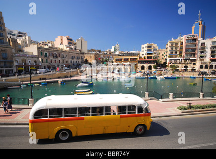 Malte. La baie de Spinola à St Julian's. L'année 2009. Banque D'Images