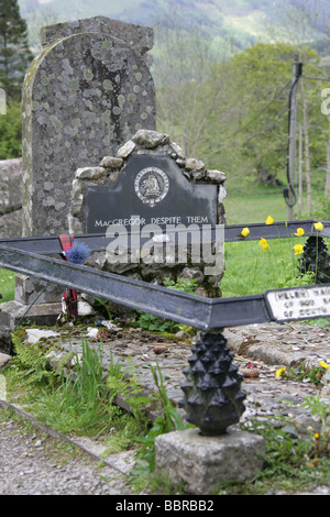 Village de Balquhidder, en Écosse. La tombe du célèbre héros populaire et de bandes de Rob Roy MacGregor. Banque D'Images