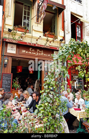Terrasse DU RESTAURANT 'LE POT BEAUJOLAIS, RUE DE PARIS, LILLE, NORD (59), FRANCE Banque D'Images