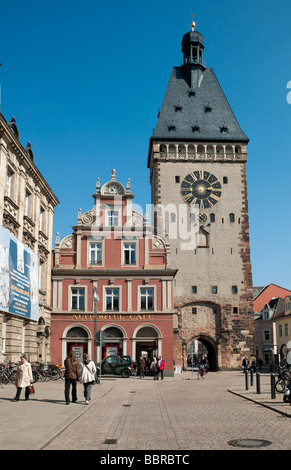 L'ancienne Porte, Altpoertel, ancienne porte ouest de la ville de Speyer, l'une des plus grandes et des plus importantes portes de ville en allemand Banque D'Images