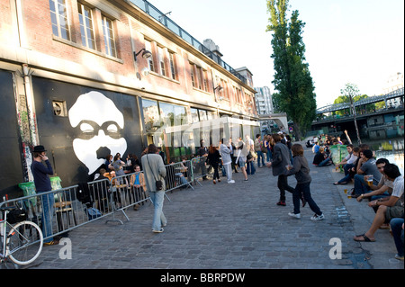 Paris Canal St Martin Independent Music Club Point Ephémère Banque D'Images