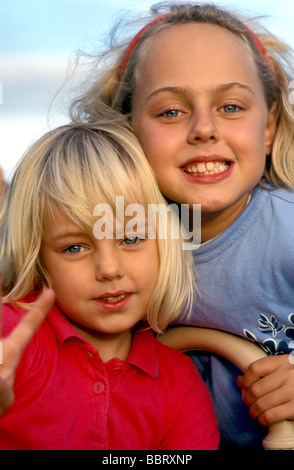 Les jeunes filles rockhampton Queensland Australie Banque D'Images