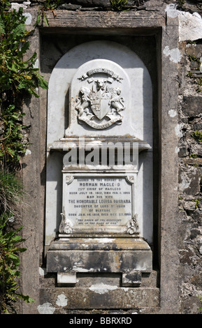 Mémorial à Norman MacLeod de MacLeod. L'église en ruine de Saint Mary, Kilmuir, Dunvegan, Isle of Skye, Hébrides intérieures, de l'Écosse. Banque D'Images
