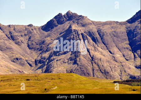 Druim Bidean Ramh Sgurr nan et une Fheadain, de Drynoch. Île de Skye, Hébrides intérieures, Ecosse, Royaume-Uni, Europe. Banque D'Images