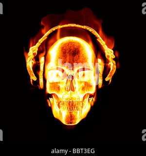 Grande image de flaming skull portant des écouteurs Banque D'Images