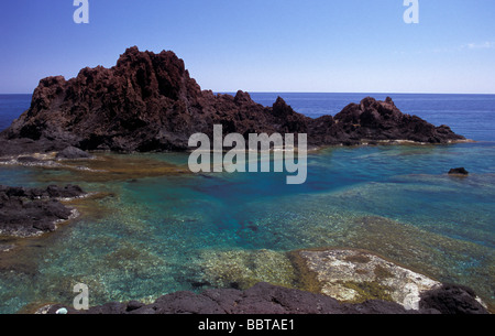 Littoral, l'île de Linosa, îles Pélagie, Sicile, Italie Banque D'Images