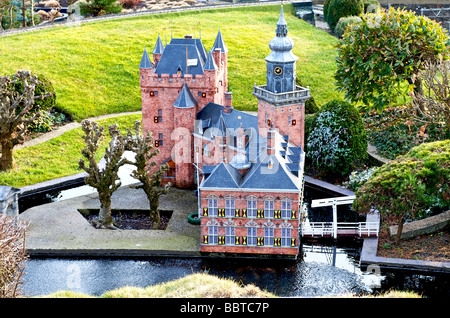 Le château de Nijenrode comme reproduit dans Madurodam Banque D'Images