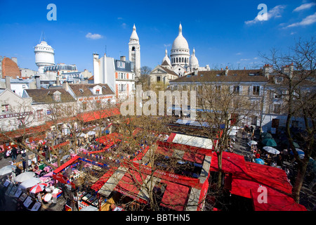 Vue de la Place du Tertre et du Sacré Coeur de Montmartre - Paris France. Prises d'une maison privée et ainsi une vue unique Banque D'Images