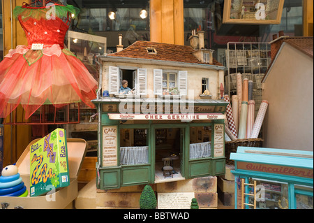 Paris Passage Jouffroi Spielwarenladen La Boite à joujoux Passage Jouffroi Paris magasin de jouets La Boite à joujoux Banque D'Images