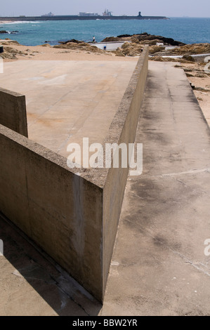 Piscine à Leça da Palmeira beach projetée par Alvaro Siza Vieira Banque D'Images