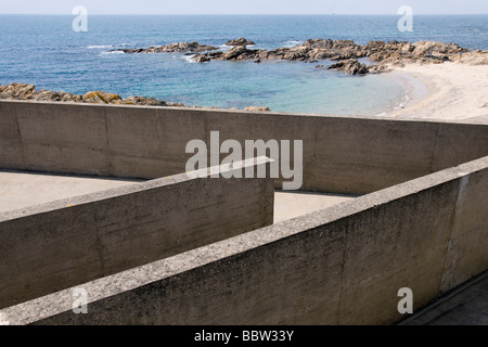 Piscine à Leça da Palmeira beach projetée par Alvaro Siza Vieira Banque D'Images