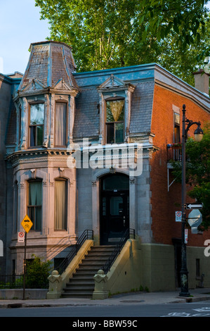 Maison victorienne typique dans le ghetto Mcgill Montréal Banque D'Images