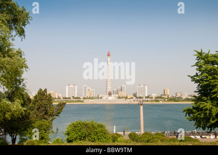 Tour de Juche à Pyongyang en Corée du Nord Banque D'Images