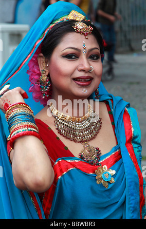 Allemagne Berlin Carnaval des cultures indienne en costume Banque D'Images