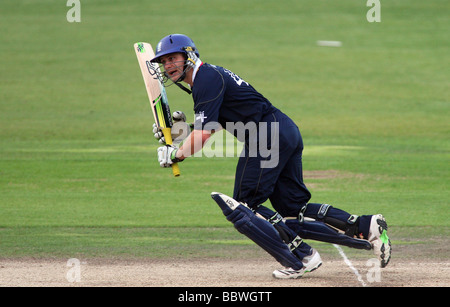 LUKE WRIGHT ANGLETERRE ANGLETERRE NOTTINGHAM TRENT BRIDGE 02 Juin 2009 Banque D'Images