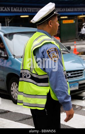 New York NYPD circulation policier en service Banque D'Images