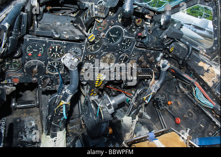 De Havilland Aviation Heritage Centre Mosquito Museum , cockpit de DH115 Vampire T.Mk.11 premier vol en simulateur de chasse 1950 Banque D'Images