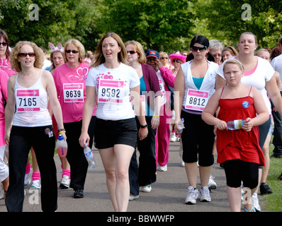 La race pour la vie Gloucester Park 2009 Basildon Essex Banque D'Images