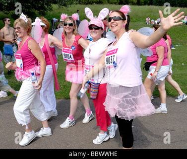 La race pour la vie Gloucester Park 2009 Basildon Essex Banque D'Images