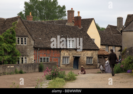 Tournage de la série BBC Cranford à Lacock, Wiltshire, Angleterre, Royaume-Uni Banque D'Images