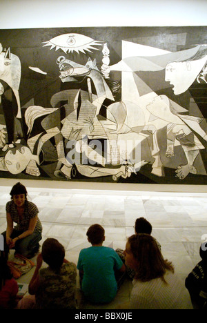 'Guernica de Picasso" au Museo Nacional Centro de Arte Reina Sofía, Madrid, Espagne Banque D'Images