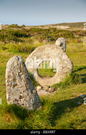 Les hommes célèbres un Tol pierre près de St Just à Cornwall UK Banque D'Images