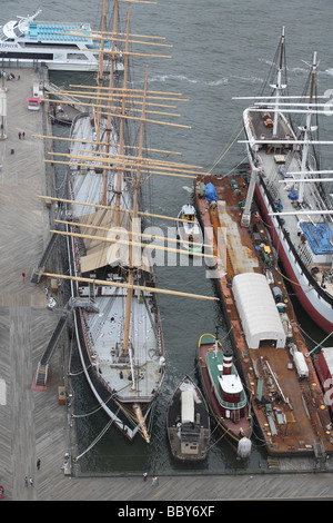 Des navires amarrés à South Street Seaport Banque D'Images