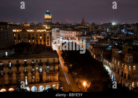 La Havane dans la nuit Banque D'Images