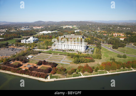 Bibliothèque nationale d'Australie Questacon quitté Lac Burley Griffin Canberra ACT Australie aerial Banque D'Images