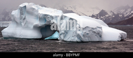 Paysages de glace de l'Antarctique, y compris les structures et les éléments iceberg incroyable. Banque D'Images
