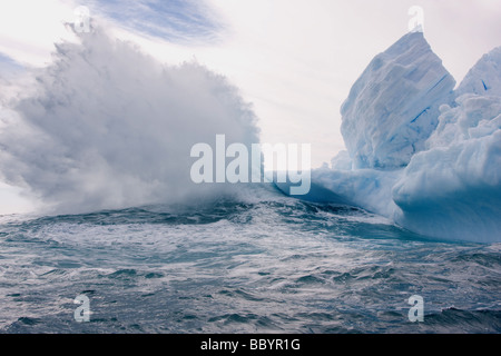 Paysages de glace de l'Antarctique, y compris les structures et les éléments iceberg incroyable. Banque D'Images