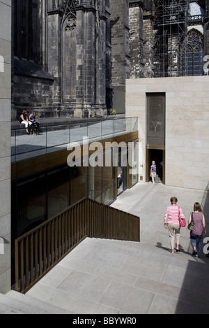 Nouvelle entrée de la Cathédrale avec une boutique de souvenirs et de toilettes, vieille ville, Cologne, Rhénanie du Nord-Westphalie, Germ, Banque D'Images