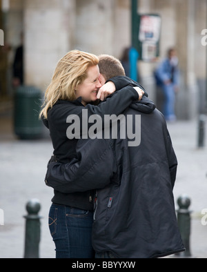 Couple embracing Banque D'Images