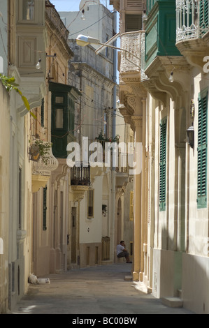 Une route étroite à Rabat, Malte Banque D'Images