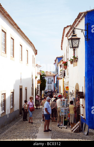 Scène de rue, Obidos, Portugal Banque D'Images