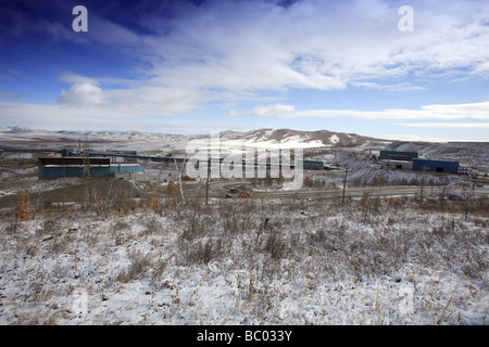 L'usine principale de l'entreprise minière Mongolian-Russian à la périphérie de la ville Erdenet, la Mongolie. Banque D'Images