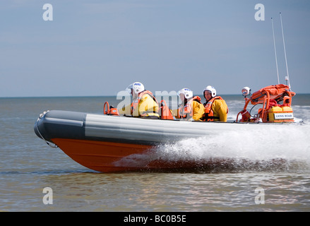 Service de sauvetage volontaire Palling mer sur l'exercice de formation Banque D'Images