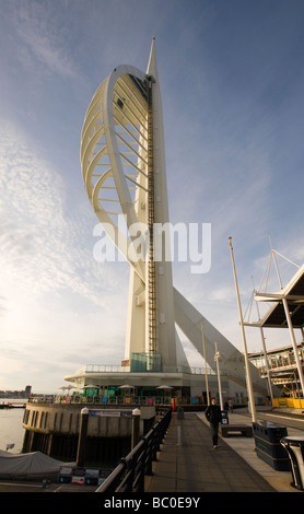 La tour Emirates Spinnaker, de 170 mètres de haut, point central du réaménagement du port de Portsmouth, Angleterre, Royaume-Uni. Banque D'Images